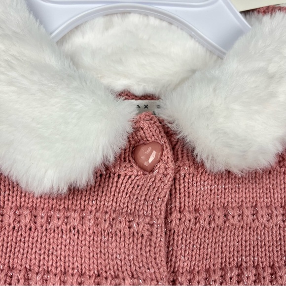 NWT Max Studios Kids Matching Sweater/Hat Set - SZ 4 - Picture 2 of 9